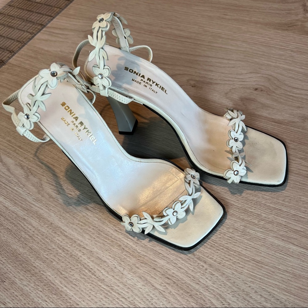 Sonia Rykiel strappy heeled sandals floral leather detail at toe and ankle GUC